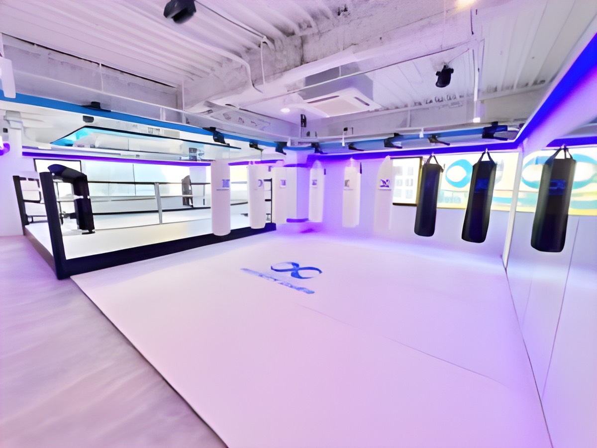 財界二世学院ビル